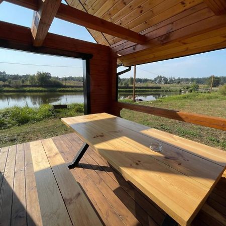 Guesthouse On The Lake With Bathhouse 70 Km From Kiev Makariv Exteriör bild