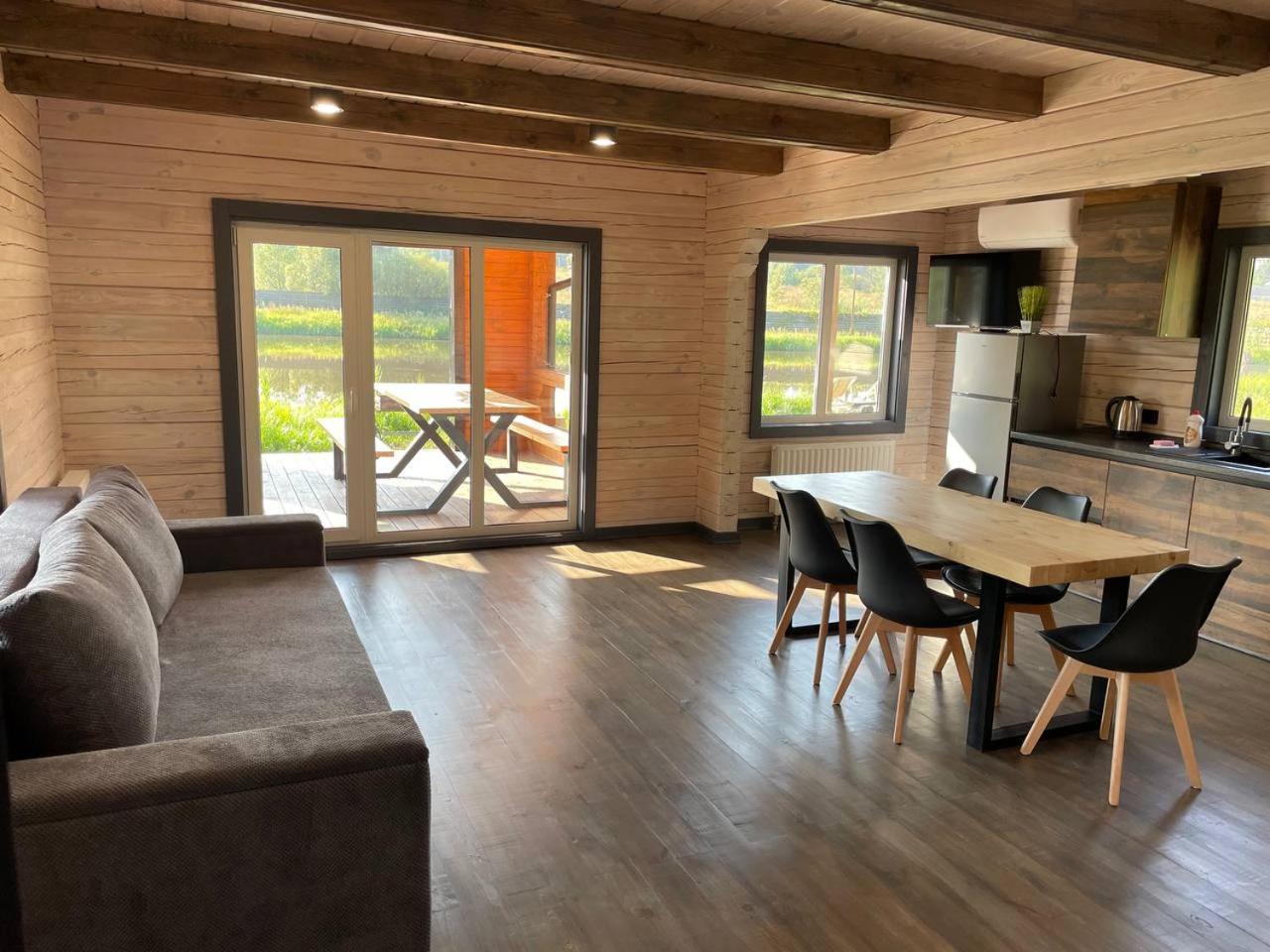 Guesthouse On The Lake With Bathhouse 70 Km From Kiev Makariv Exteriör bild