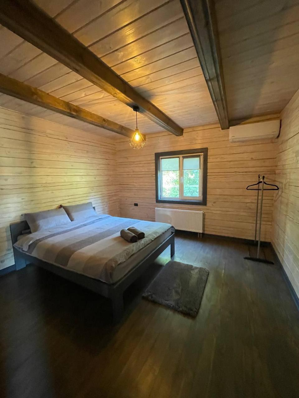 Guesthouse On The Lake With Bathhouse 70 Km From Kiev Makariv Exteriör bild