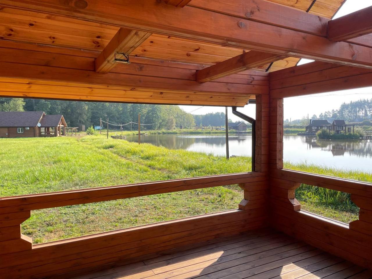 Guesthouse On The Lake With Bathhouse 70 Km From Kiev Makariv Exteriör bild