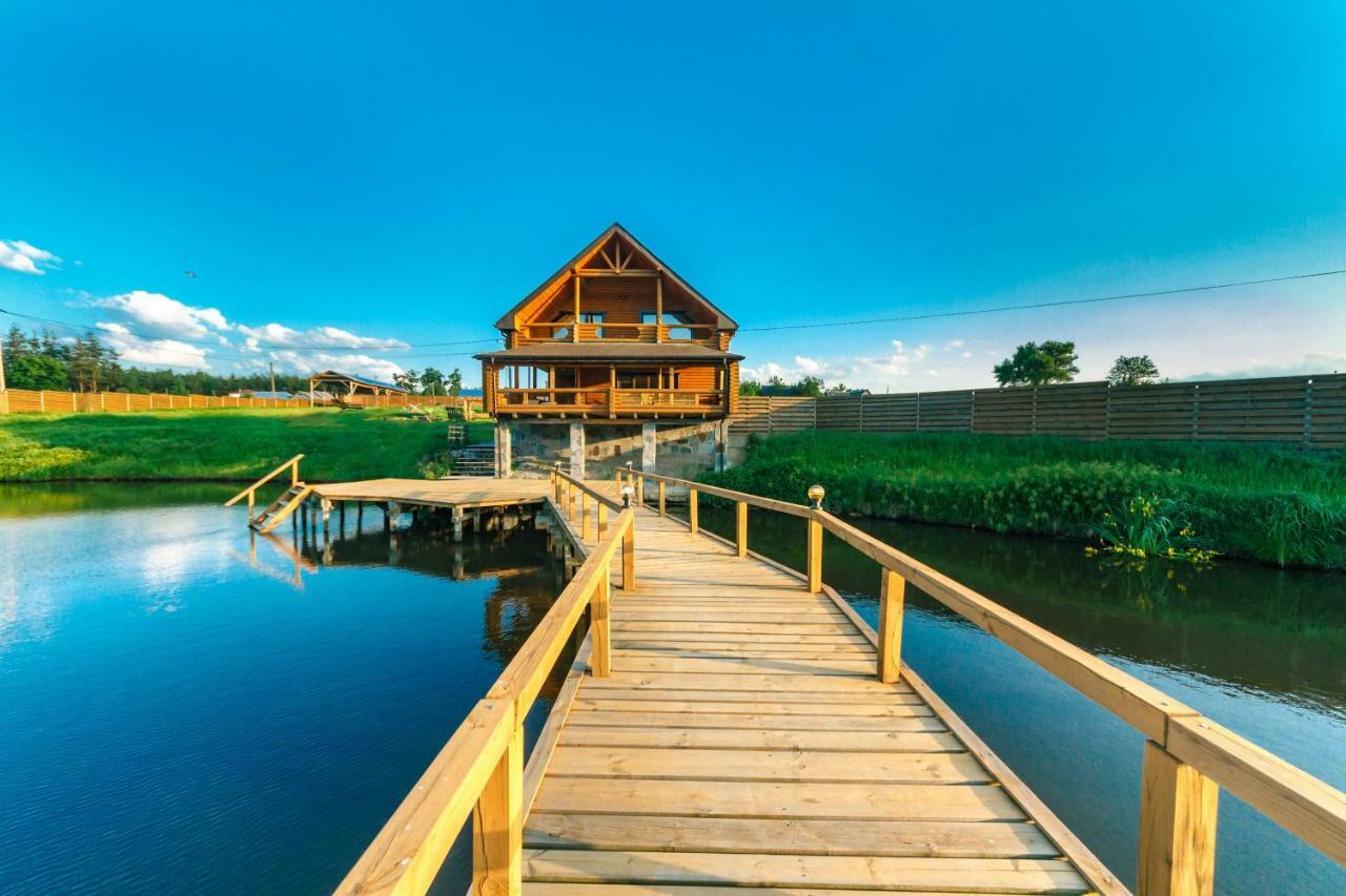 Guesthouse On The Lake With Bathhouse 70 Km From Kiev Makariv Exteriör bild