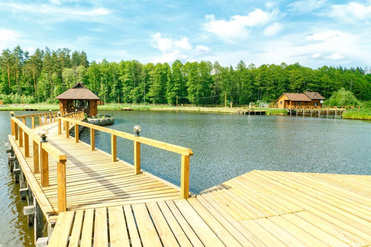 Guesthouse On The Lake With Bathhouse 70 Km From Kiev Makariv Exteriör bild