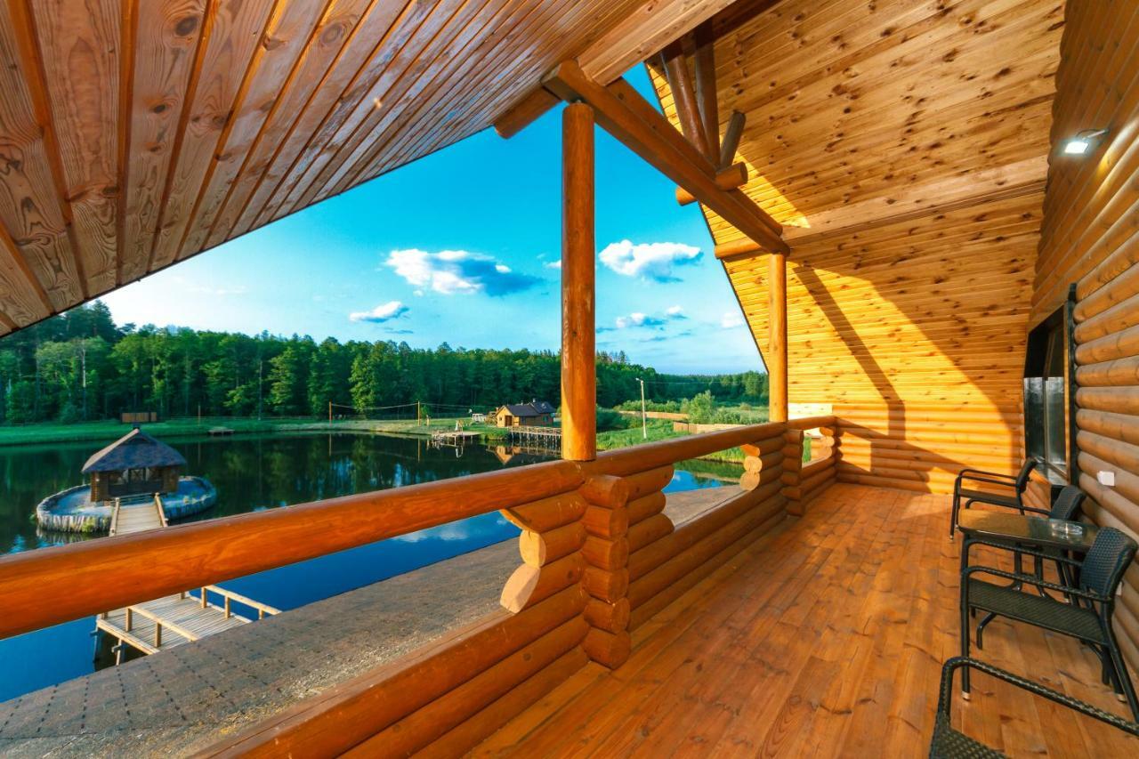 Guesthouse On The Lake With Bathhouse 70 Km From Kiev Makariv Exteriör bild