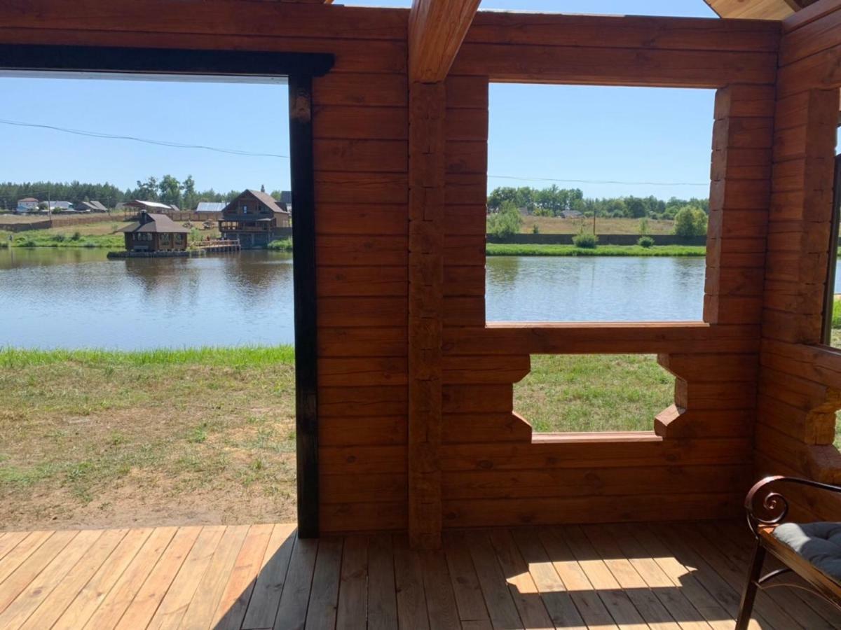 Guesthouse On The Lake With Bathhouse 70 Km From Kiev Makariv Exteriör bild