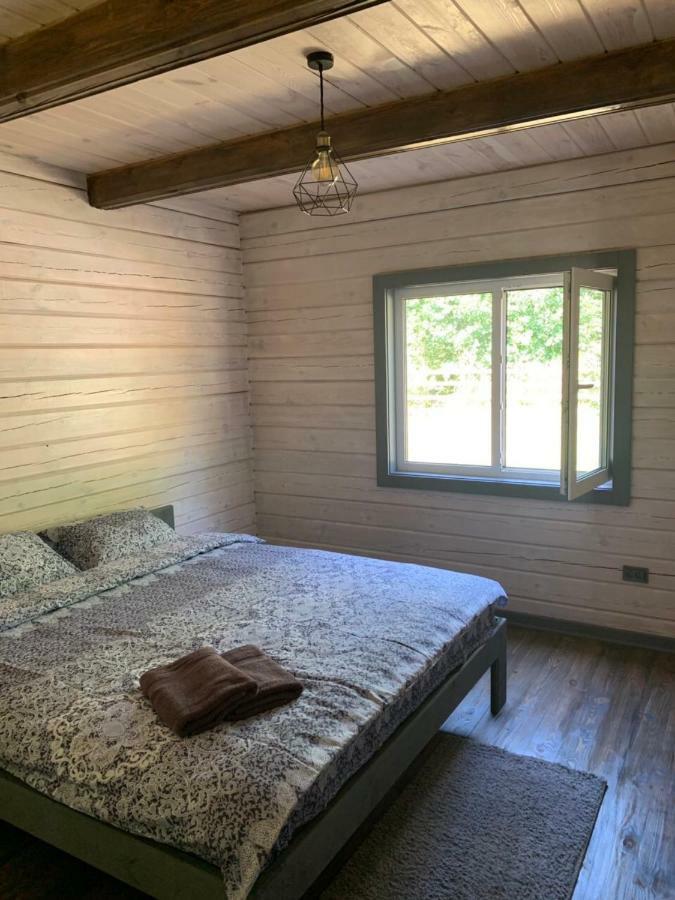 Guesthouse On The Lake With Bathhouse 70 Km From Kiev Makariv Exteriör bild