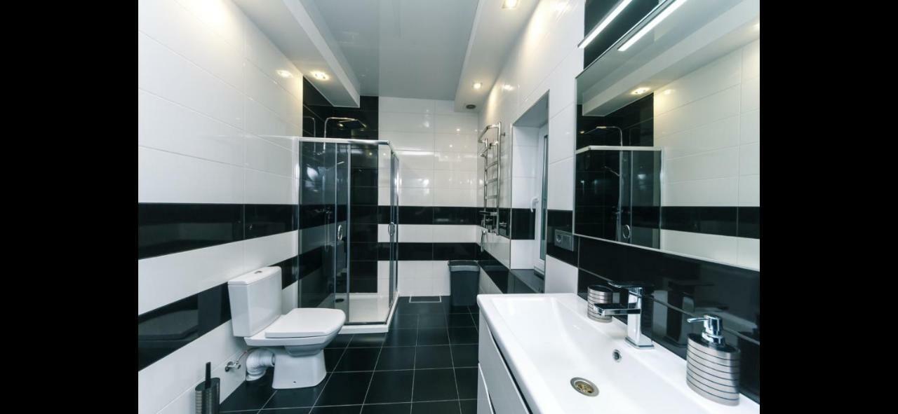 Guesthouse On The Lake With Bathhouse 70 Km From Kiev Makariv Exteriör bild
